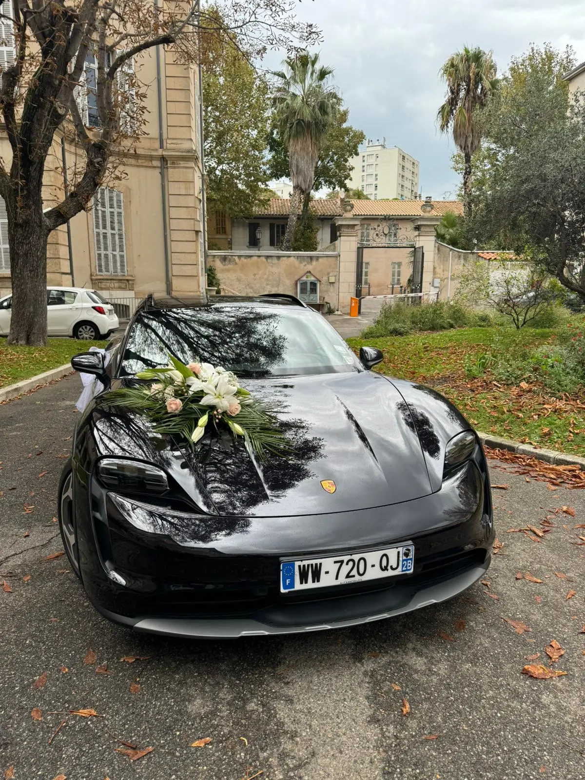 Mariage taycan fleurs