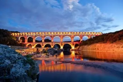 Pont du gard nuit